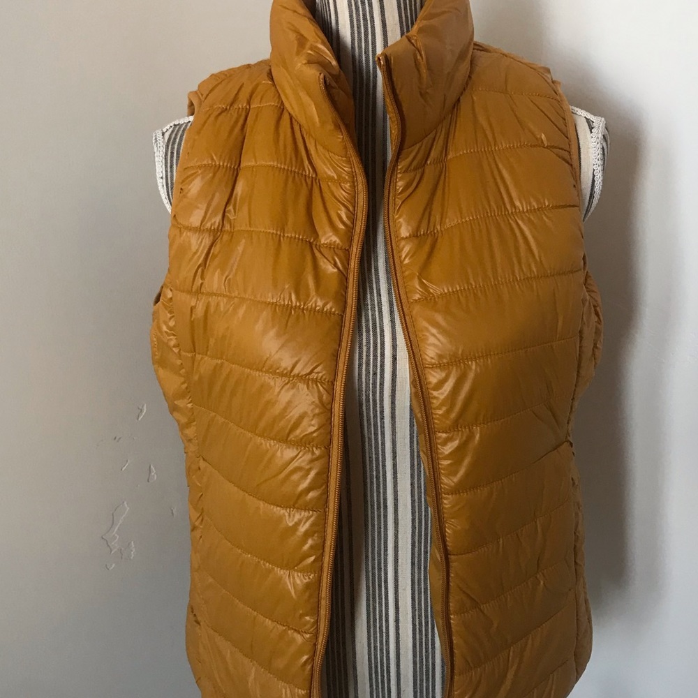 Mustard Quilted Padded Vest - Picture 9 of 11